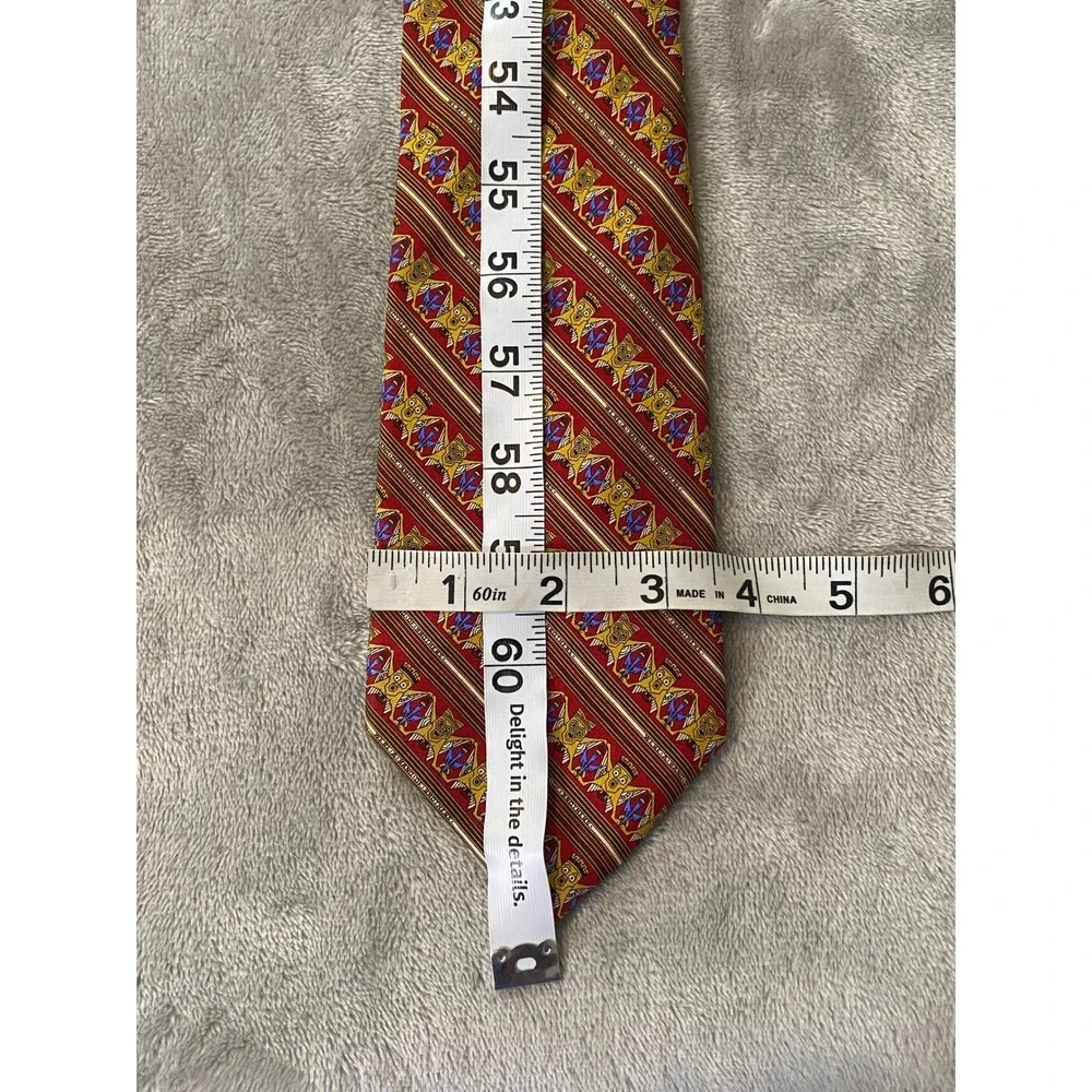 The Metropolitan Museum of Art Tie Red Silk Tiki Band of Brothers Colorful Artsy